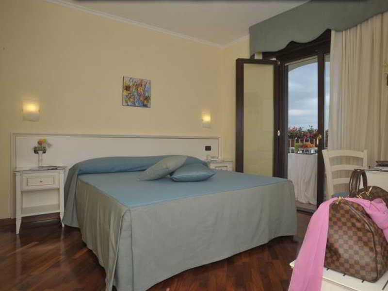 Costa Hotel Pompeji Szoba fotó